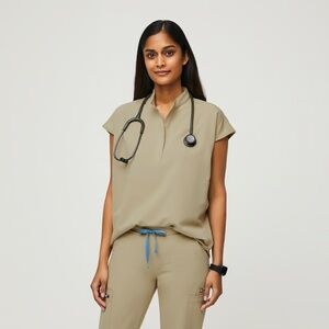 FIGS Rafaela Oversized Scrub Top NMT